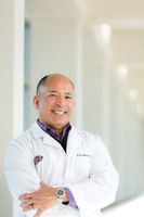 Dr_Manuel_Santa_Cruz_04
