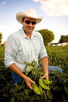 Chilies_InHand_008
