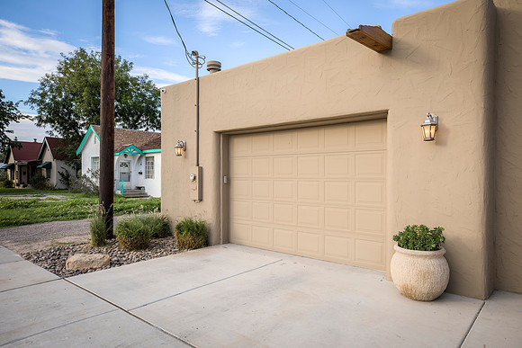 530 W Court House_14